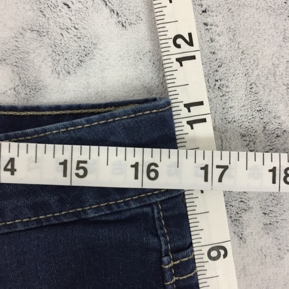 Tattoo Jean Shorts Womens 11 - Picture 9 of 10